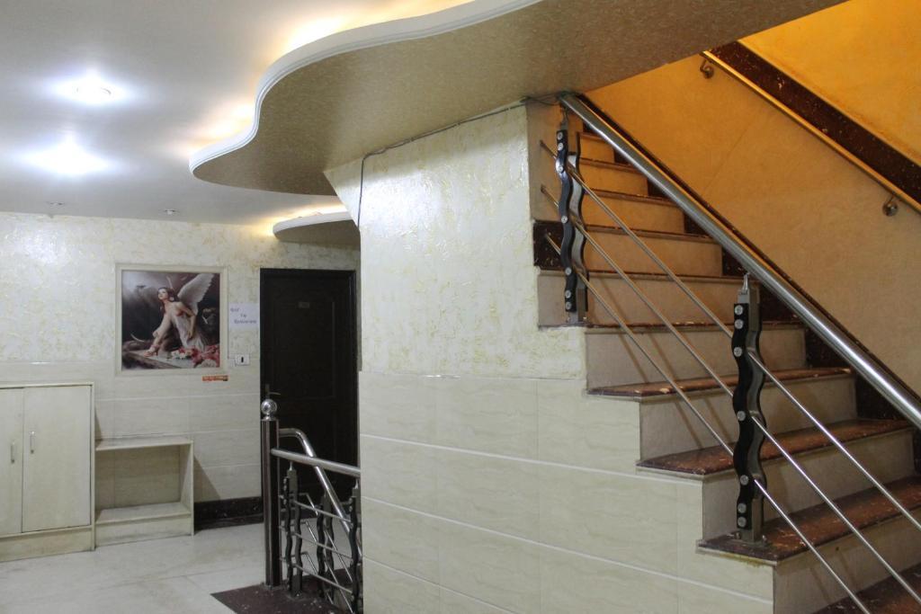 Hotel Hridey Inn New Delhi Exteriör bild
